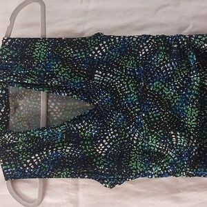 Vince Camuto Vibrant print V-neck Sleeveless Maxi Dress. Size PS